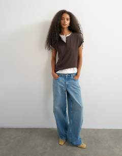 Model wearing Linen blend fitted short sleeve henley in chocolate