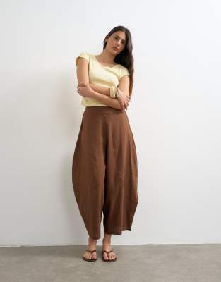 Topshop linen blend oversized ovoid mid length pants in chocolate
