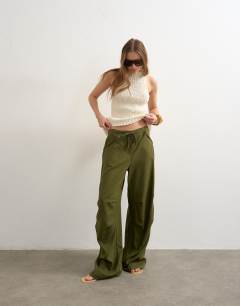 Linen cargo trouser in khaki