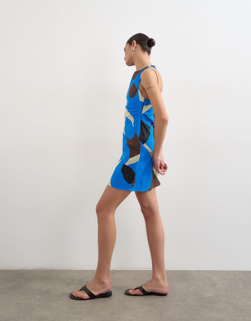 Topshop linen open back mini dress in bold blue abstract print, 3 of 4