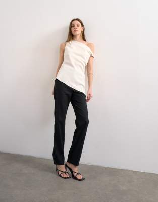 Slim Fit 1