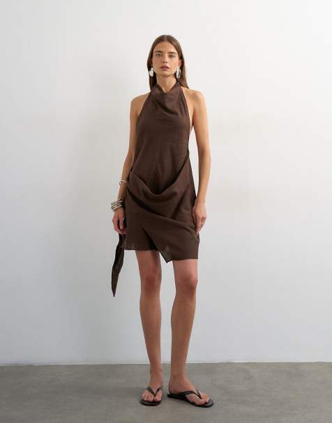 Topshop lniana sukienka mini kopertowa z dekoltem halter w kolorze czekoladowym - view 1
