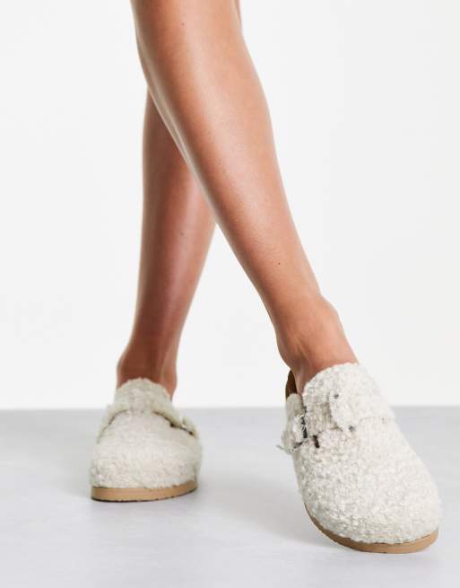 Faux 2025 shearling clogs