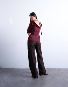 Model wearing Long sleeve cowl detail top in burgundy