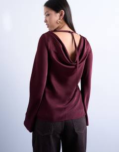 Model wearing Long sleeve cowl detail top in burgundy