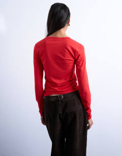Model wearing Long sleeve crew neck superfine top in red