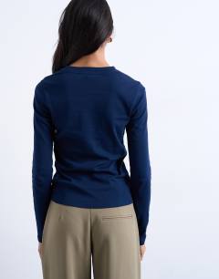 Model wearing Long sleeve everyday tee in navy