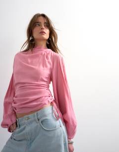 Long sleeve ruched tie side top in pink