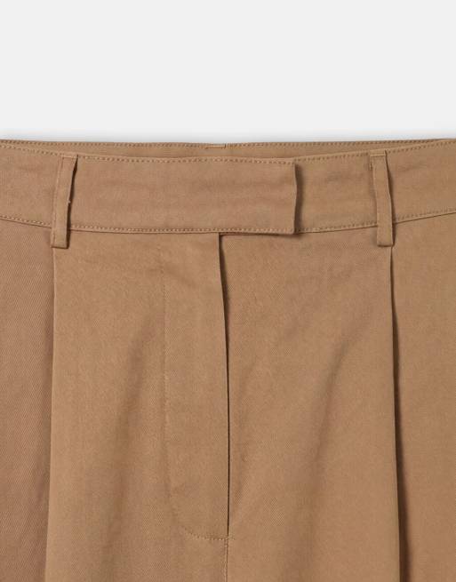Topshop longline bermuda cargo short in ecru, 8 of 9