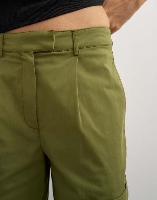 Topshop longline bermuda shorts in khaki, 2 of 5