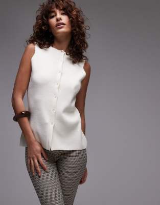 Topshop - Longline-Strickweste aus Kompaktstrick in Ecru-Rot