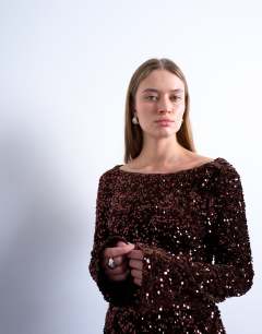 Model wearing Longsleeve cowl back mini sequin velvet dress in chocolate