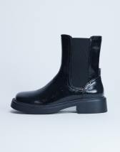 Topshop Lottie chelsea ankle boot in black