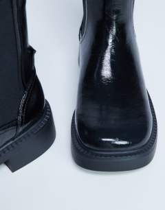 Model wearing Lottie chelsea ankle boot in black
