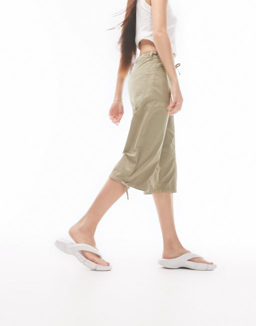 Topshop low rise cropped capri cargo pants in sage