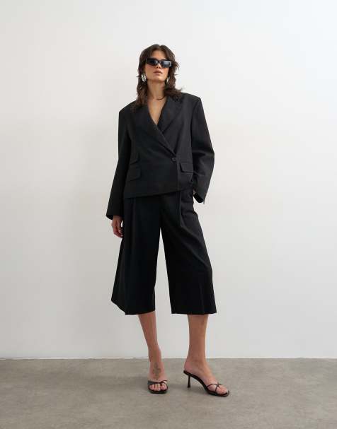 Topshop low slung culottes in black - view 1