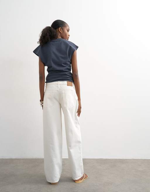 Topshop Lowrie low rise boyfriend jean in white, 3 of 5