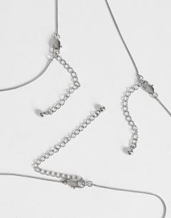 Model wearing Lyra waterproof 3 pack necklaces in stainless silver