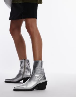 Topshop - Maddy - Cowboystiefel aus Leder in Silber