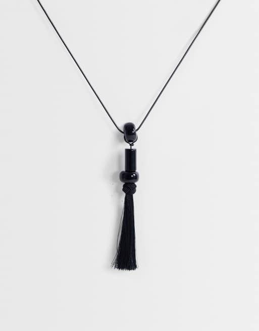 Topshop - Magnus - Collar negro de cordón con cuentas y borlas