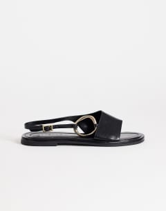 Mandy round toe flat sandal with hardware in black