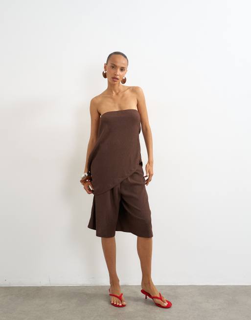Topshop – Czekoladowy gnieciony zestaw: szorty plażowe i top bandeau, 2 z 3