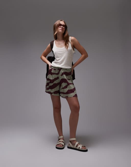 Topshop – Marszczone szorty z szerokimi nogawkami, w paski zebry w kolorze khaki