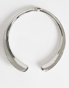 Model wearing Mason statement choker necklace in silver
