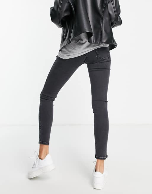 Topshop Maternity – Jamie – Bleksvarta jeans med band över magen , 2 av 4