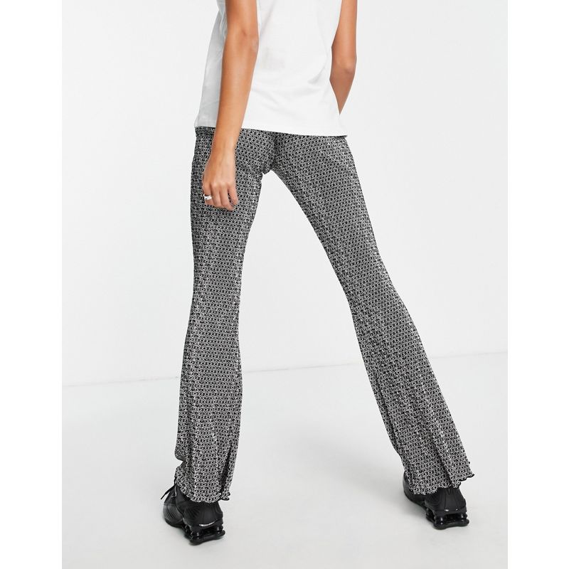 Pantaloni a zampa Pantaloni e leggings Topshop Maternity - Pantaloni a zampa plissé con stampa geometrica floreale