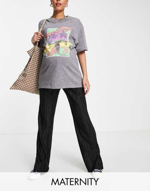 Topshop Maternity - Plissé broek met rechte pijpen en split aan de zoom in zwart