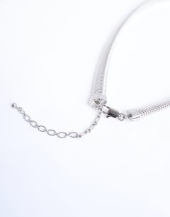 Model wearing Matty waterproof stainless steel necklace in silver
