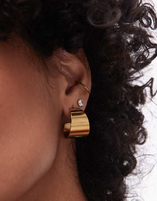 Topshop Max waterproof stainless steel flat hoop earrings in gold, 3 of 3