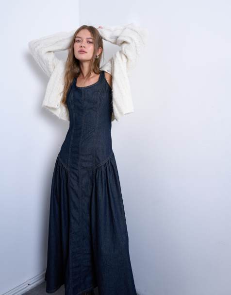 Topshop – Maxi-Jeanskleid in Blau mit Ziernaht - view 1