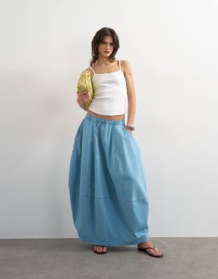 Maxi-Schlupfrock aus Denim in Bleich-Waschung mit abgerundetem Beinschnitt-Blau Blau 36