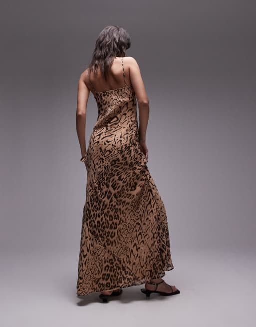 Topshop – Maxi-Trägerkleid in Braun mit Tierfellmuster und Verzierung, 3 von 4