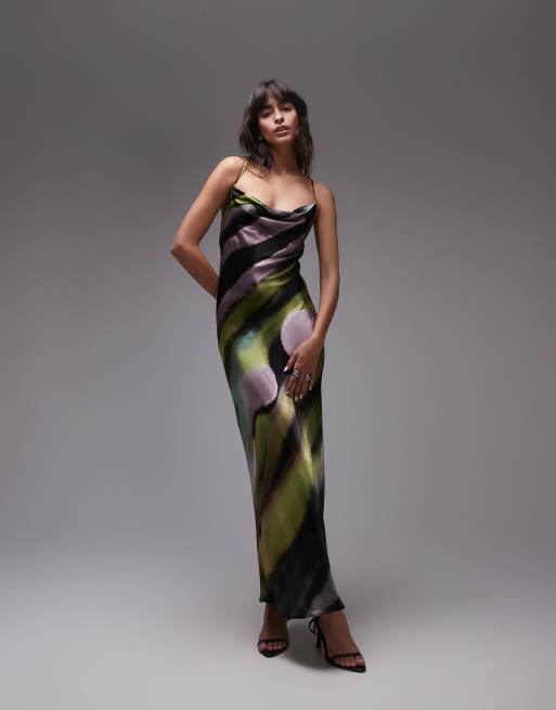 Topshop – Maxi-Trägerkleid mit Marmormuster und Wasserfallausschnitt