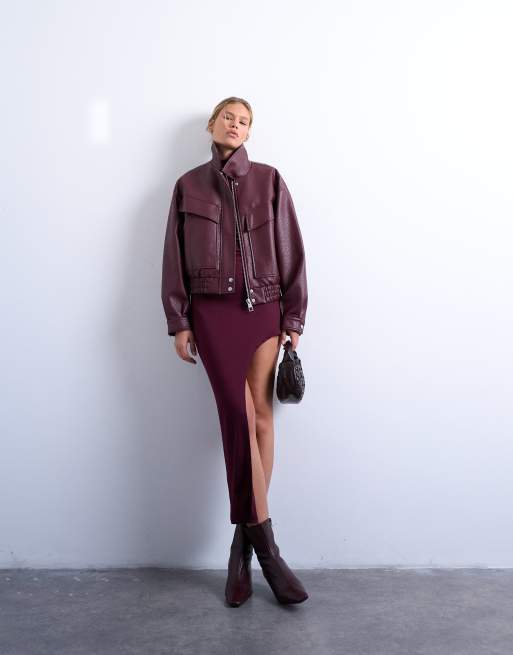 Topshop – Maxikleid in Burgunderrot mit asymmetrischem Saum und einem Ärmel, 4 von 4