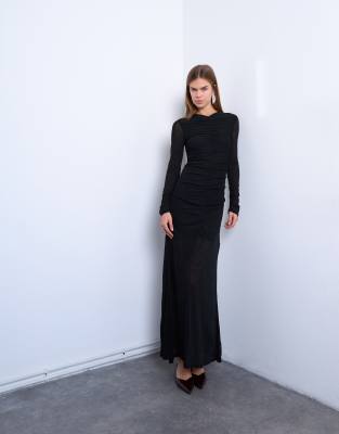 Topshop - Maxikleid in Schwarz mit geraffter Vorderseite und tiefer Taille