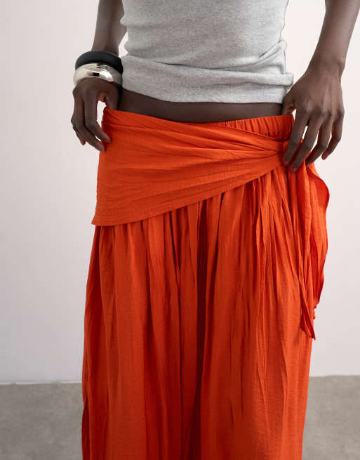 Topshop – Maxirock in Orange mit Knitterstruktur und Schärpe zum Binden, 4 von 5