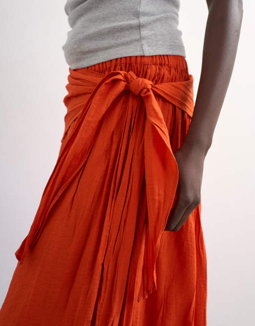 Topshop – Maxirock in Orange mit Knitterstruktur und Schärpe zum Binden, 5 von 5