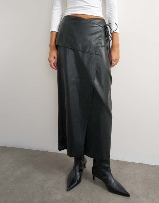 Topshop Maxirock in Schwarz aus Kunstleder mit Wickel- und Bindedetail, 2 von 5