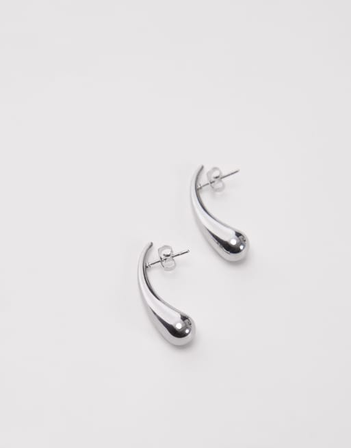 Topshop Maya waterproof stainless steel teardrop earrings in silver, 2 of 3