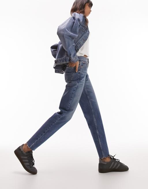 Topshop – Mellanblå, raka jeans med råskuren fåll och medelhög midja