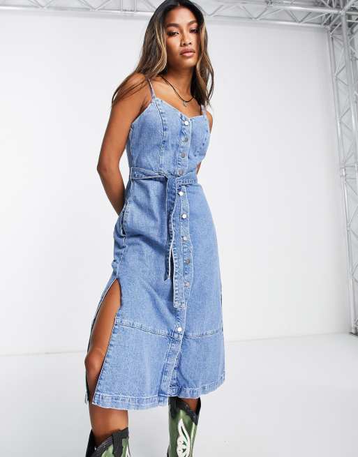 Topshop - Mellemblå midikjole i denim med trykknapper 