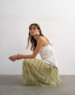 Model wearing Mesh balloon maxi skirt in check