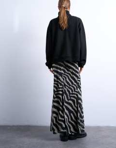 Model wearing Mesh zebra print maxi skirt in multi