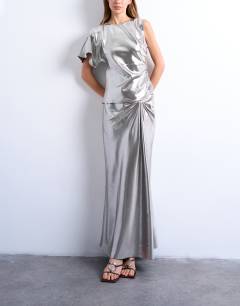 Model wearing Metallic knot lame midi skirt in silver