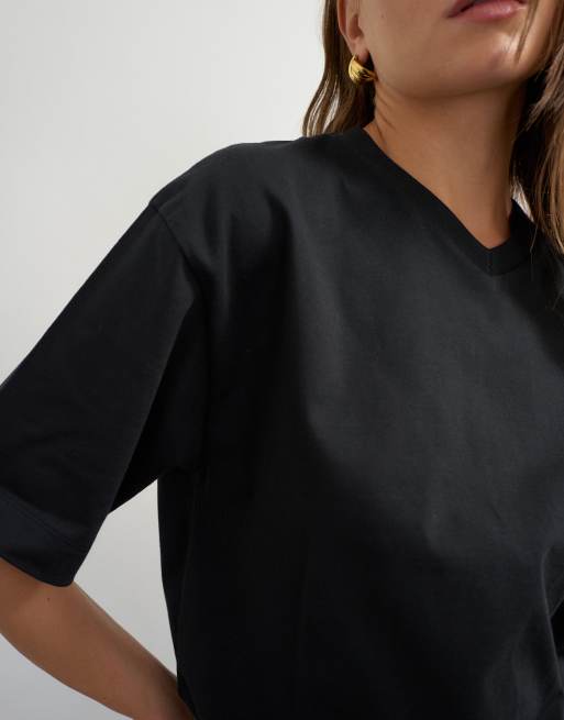 Topshop micro v t-shirt med korta ärmar i svart, 3 av 4