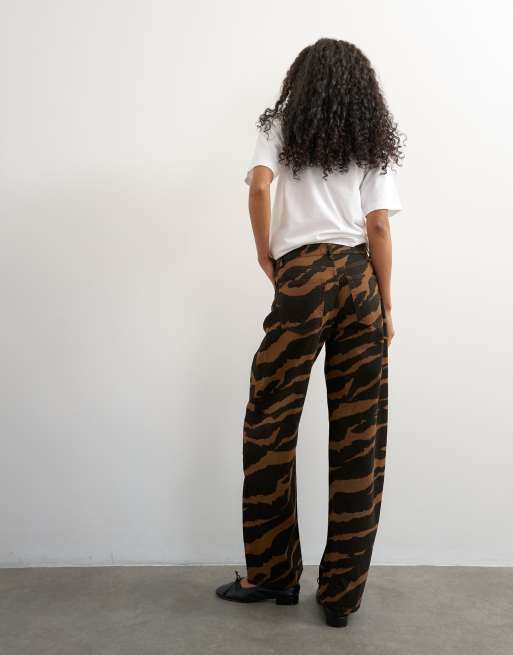 Topshop mid rise barrel jean in brown zebra print, 5 of 5